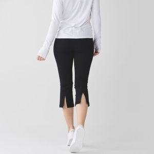 Lululemon Gather and Crow Crop